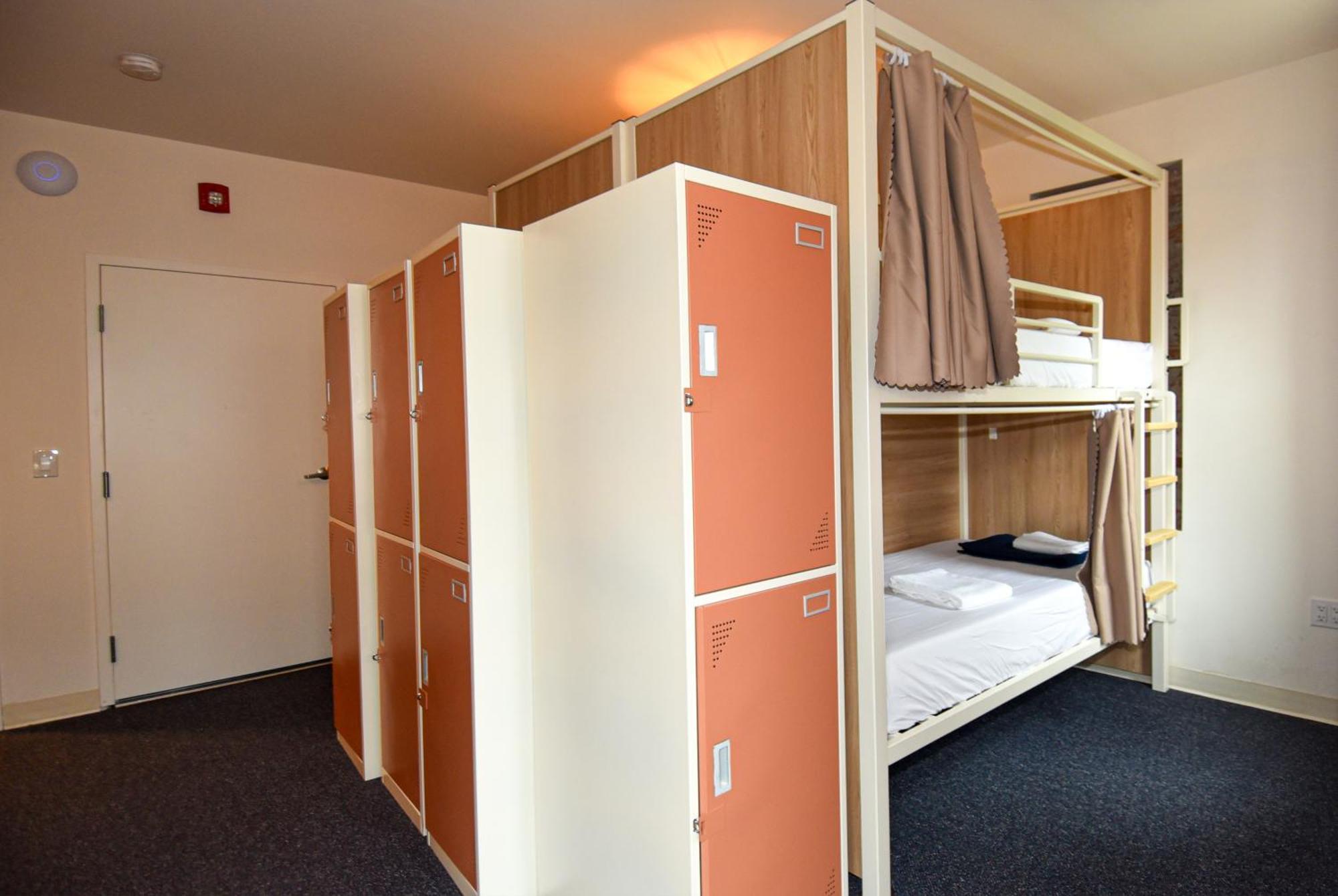 Caravan Hostel Dc Washington Extérieur photo