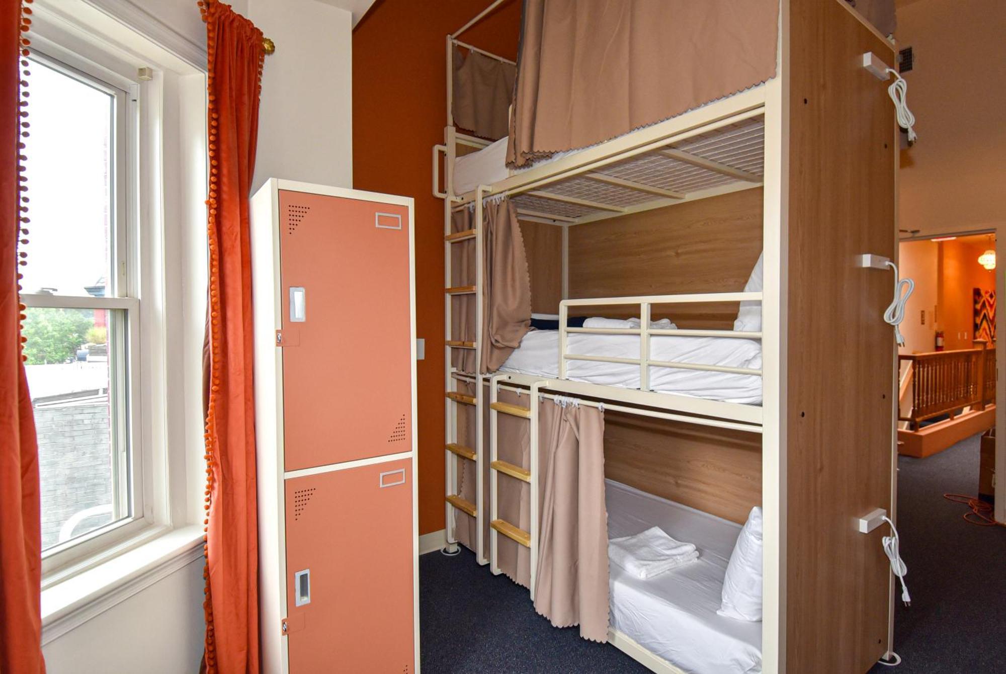 Caravan Hostel Dc Washington Extérieur photo