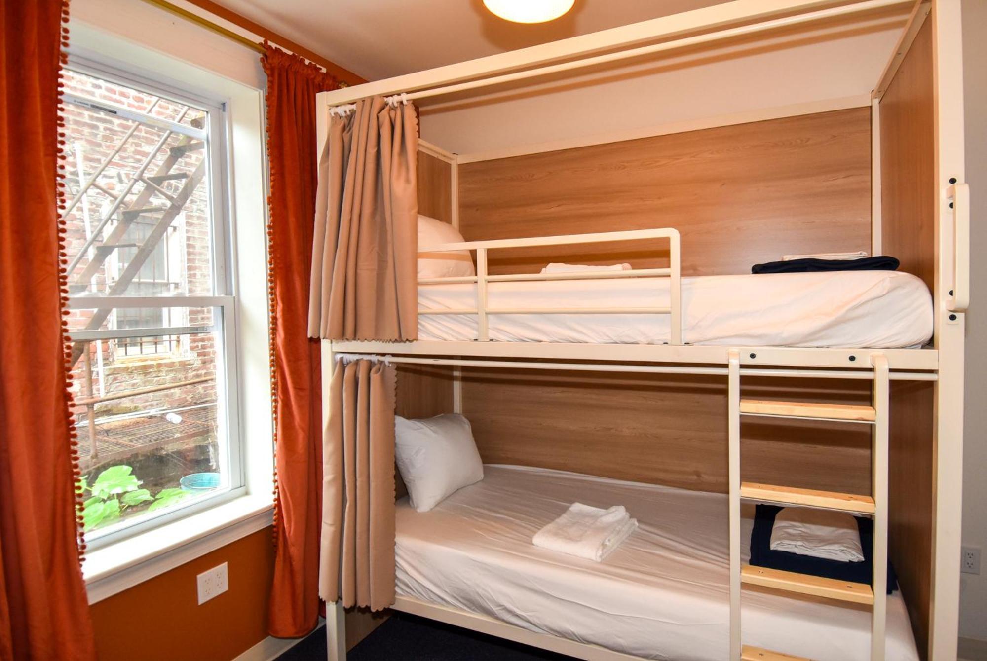 Caravan Hostel Dc Washington Extérieur photo