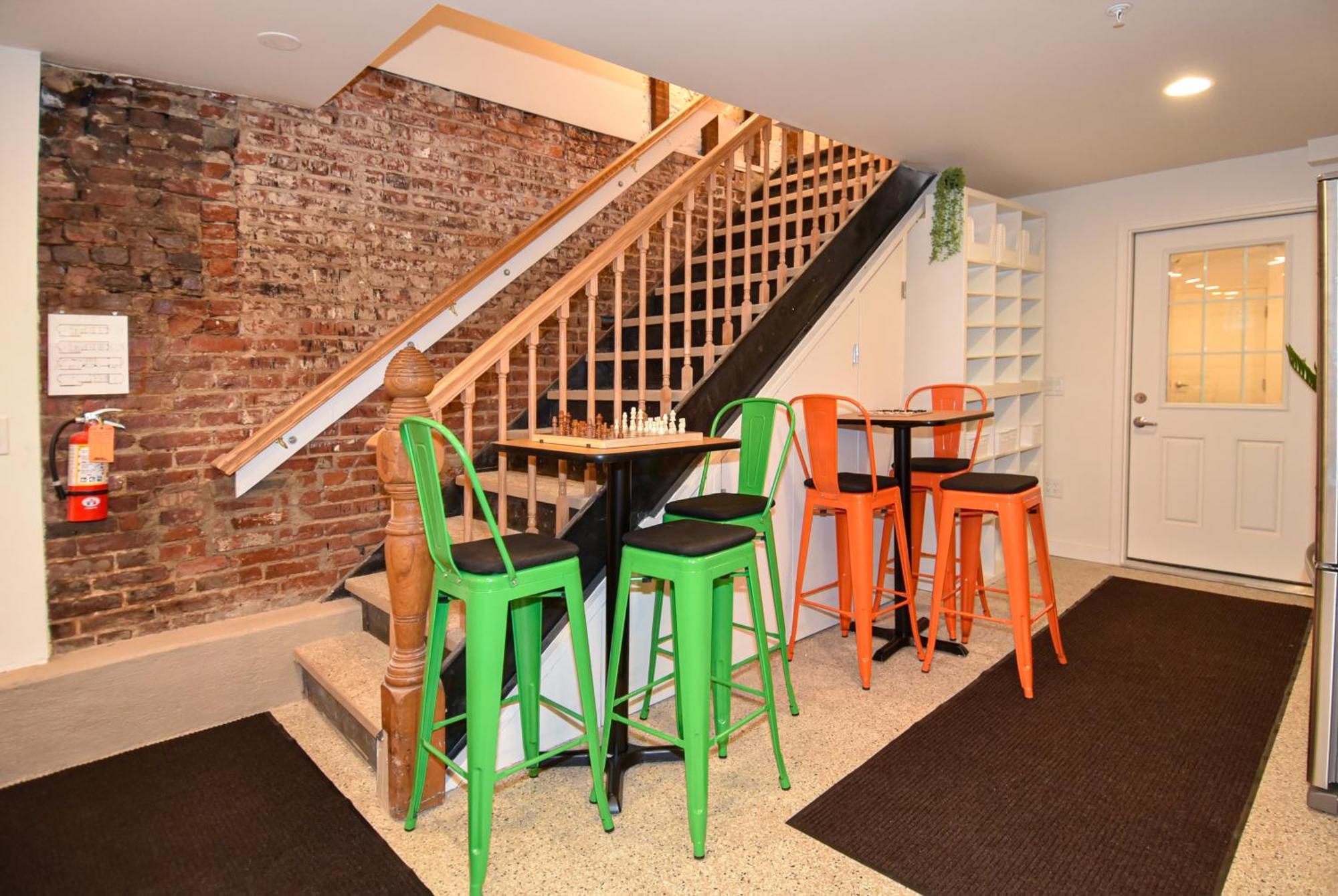 Caravan Hostel Dc Washington Extérieur photo